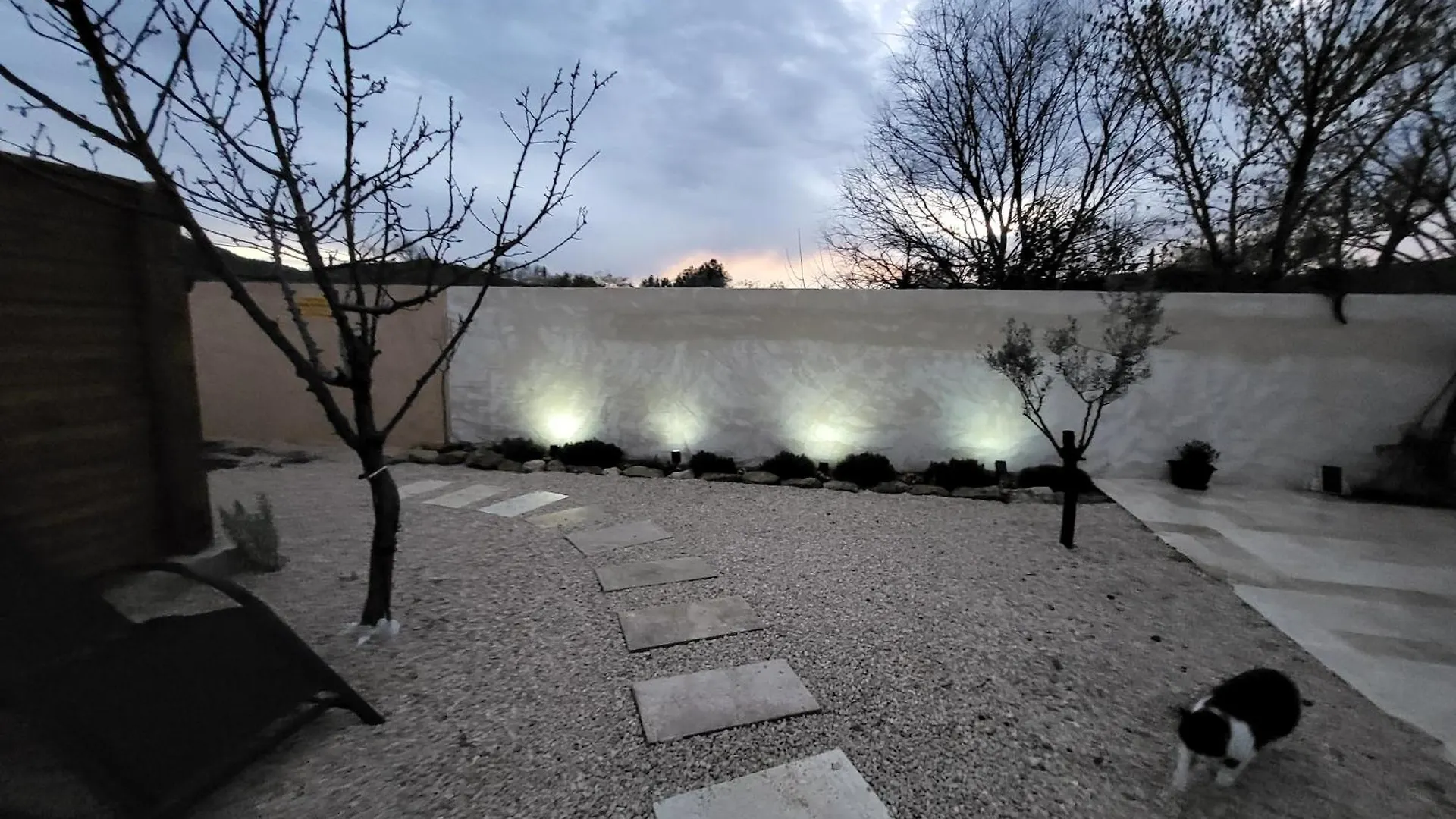 Le Vertuose 13 Cuges-les-Pins 0*,  France